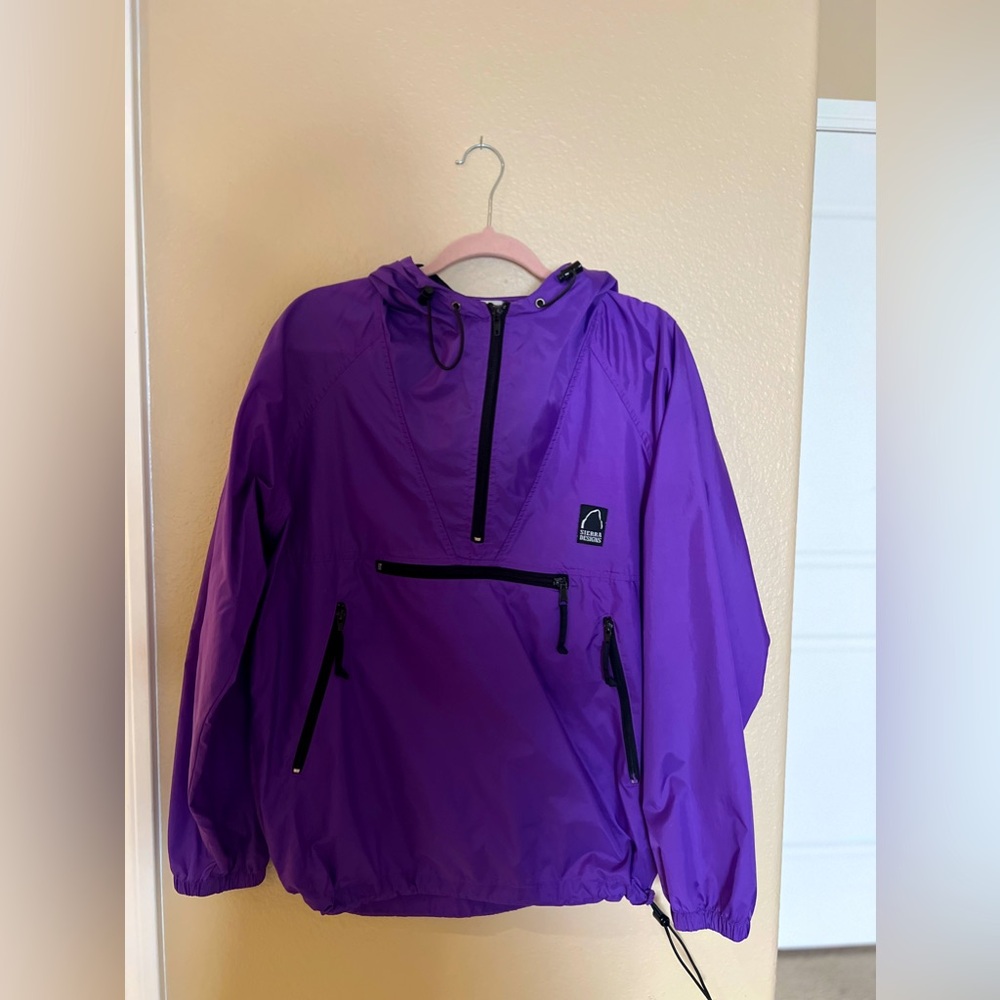 Sierra Design, size S in purple, windbreaker